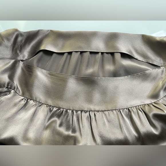 SOLD BOTH! I have 2 Soft & Cashmere feeling blouses. 100%SILK! - Picture 9 of 12